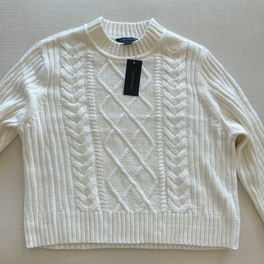 *BRAND NEW* TOMMY HILFIGER Cable Knit Sweater - Picture 4 of 4